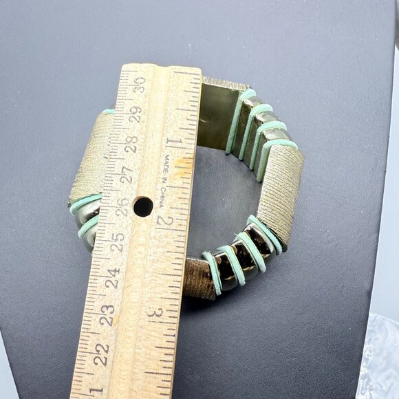 Stretch Wide Bangle Bracelet Gold Tone Vintage Evening Timeless - Picture 4 of 5